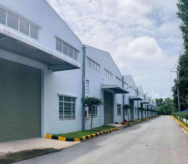 The 500m² factory