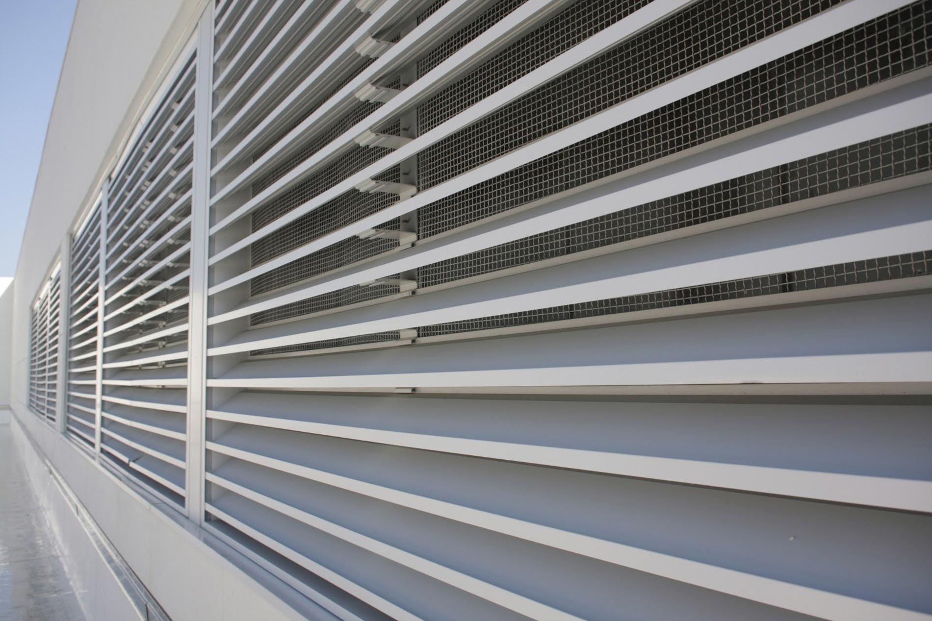 https://ktgindustrial.com/wp-content/uploads/2025/06/what-are-industrial-louvers-5.jpg